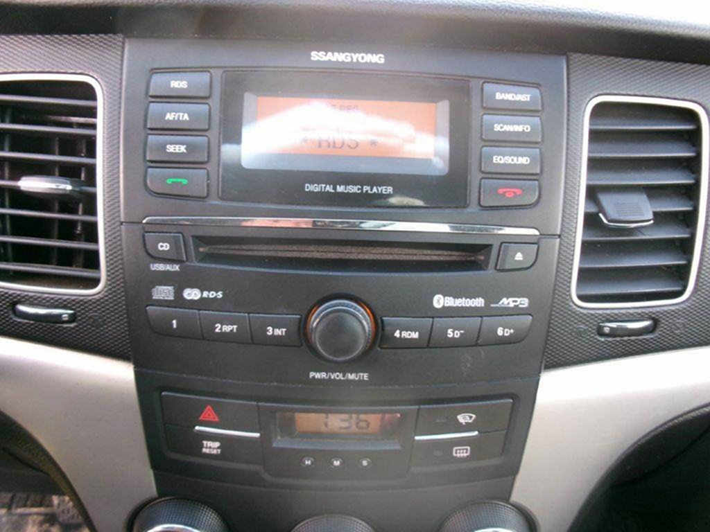 SSANGYONG KORANDO D20T Executive AWD bez koroze 2011 - 12