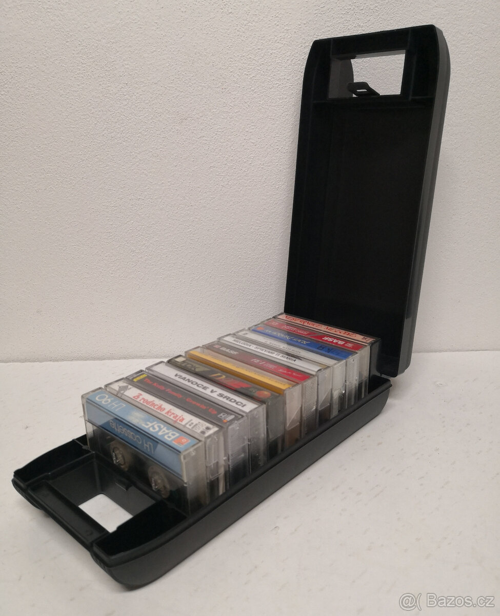 Plastové puzdro na audiokazety - 12