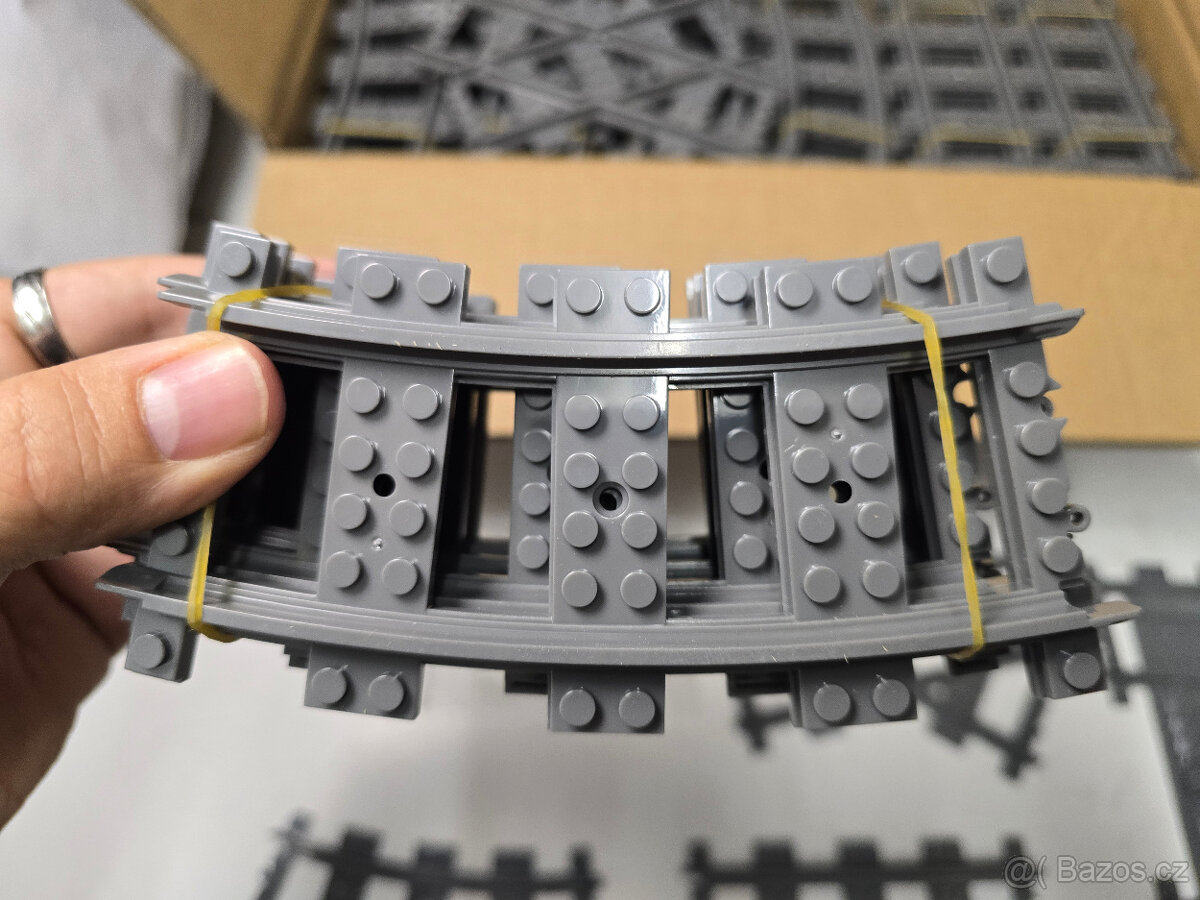 City koleje (náhrada) rovinky, zatáčky, vyhybky 110kusů - 12