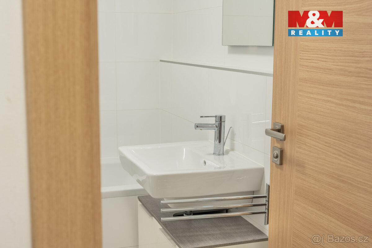 Prodej bytu 1+kk, 38 m², Praha, ul. Nekvasilova - 12