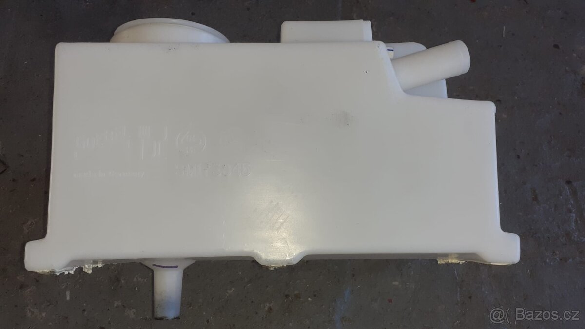 Nádrže na čistou do karavanu - 12