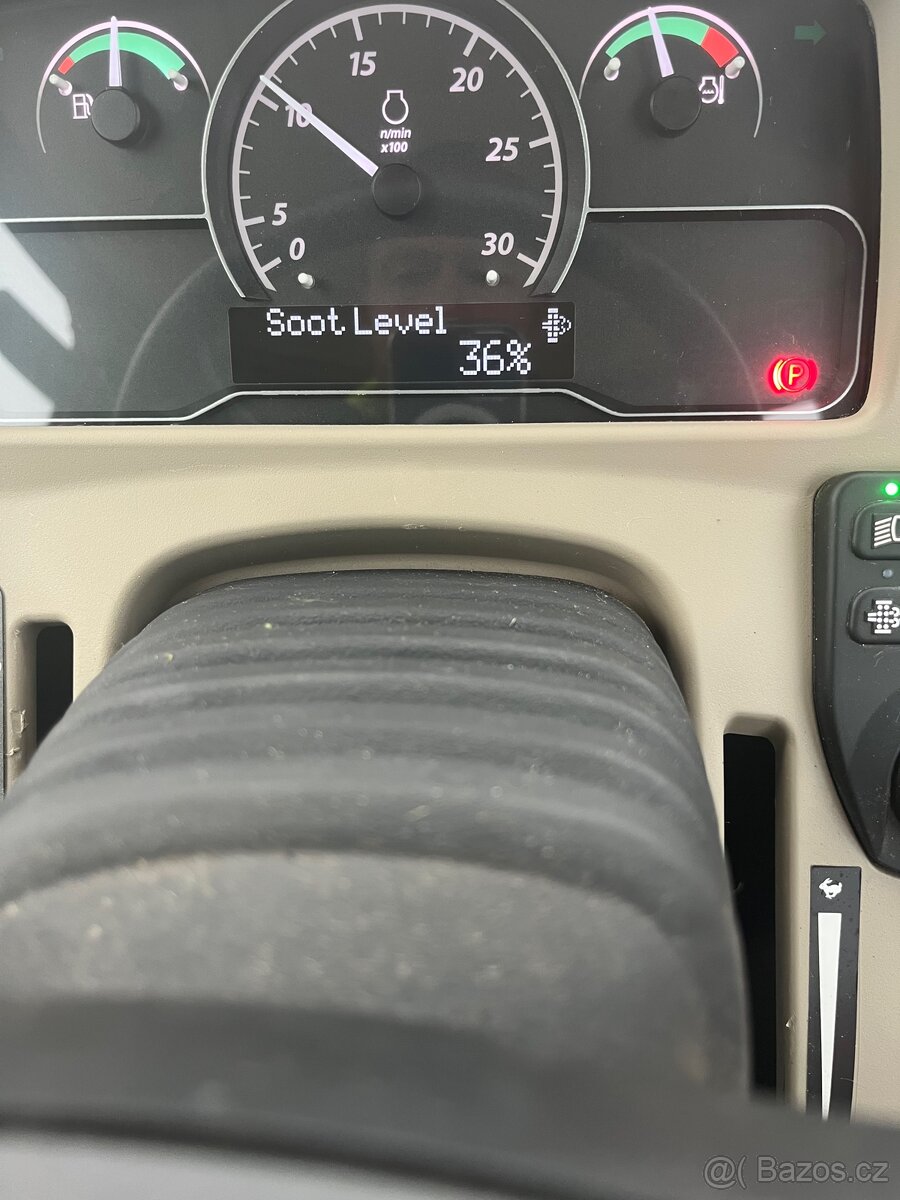 John Deere 4052 R - 12