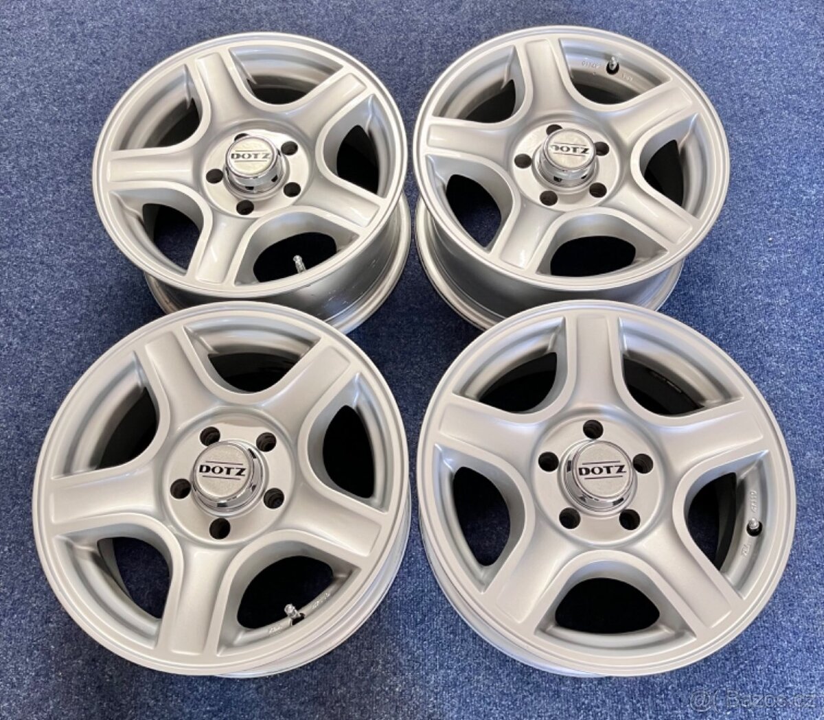 5x114,3 R15 alu disky Jeep Cherokee - TOP STAV - 12