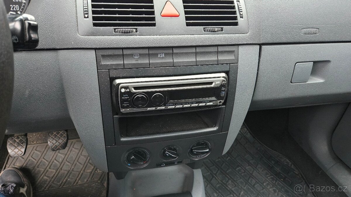 ŠKODA FABIA 1.9 TDI 74 kW Comby - 12