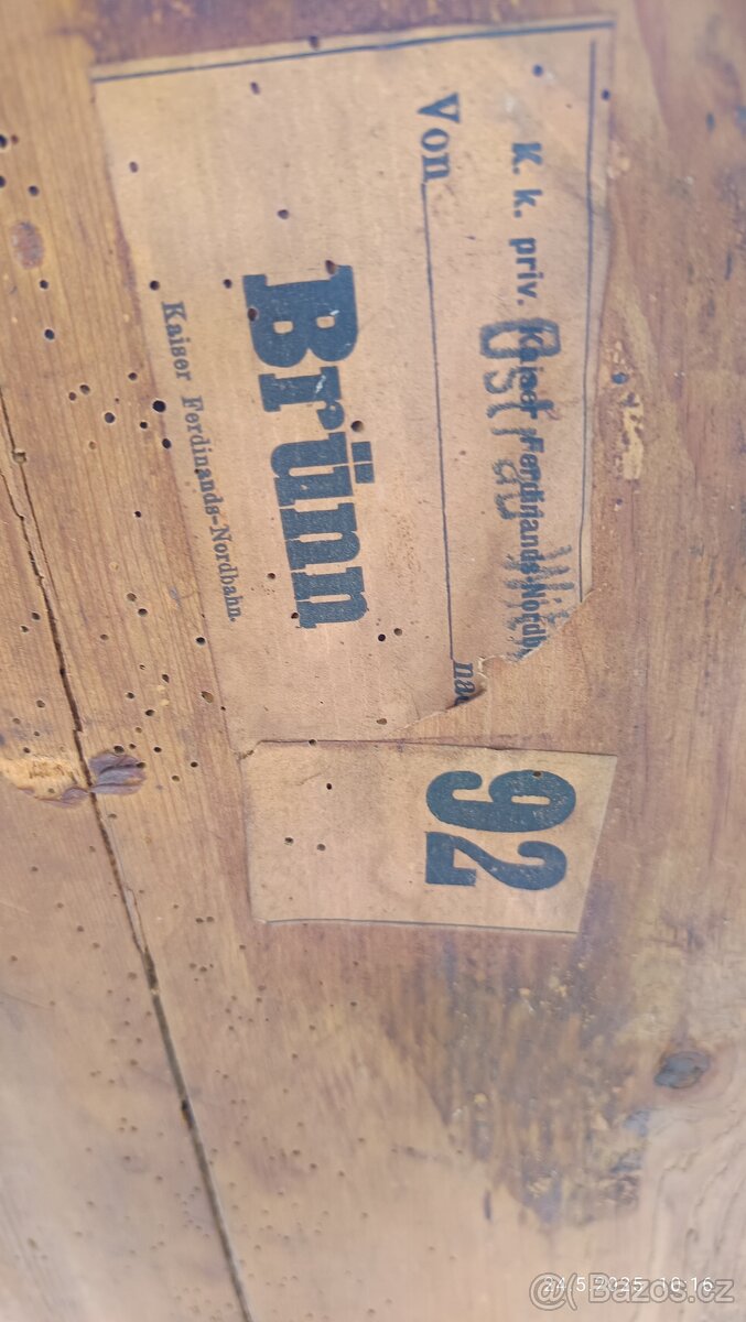 Historická skřín z 1.republiky - 12