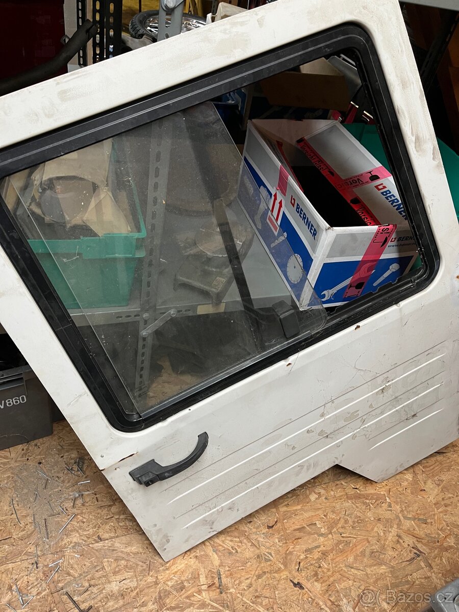 Dveře pravé+ levé s okny Multicar m26 - 12