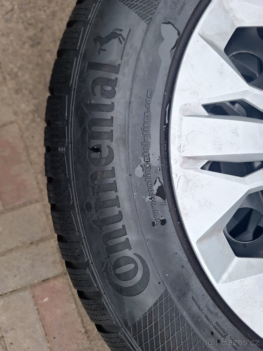 Prodám obuté zimní pneu 215/65/17 Bridgestone - 12