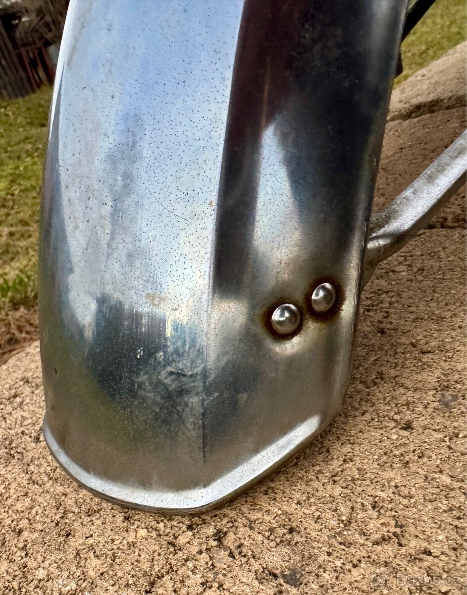 Jawa 350 634 638 - přední blatník chrom - 12