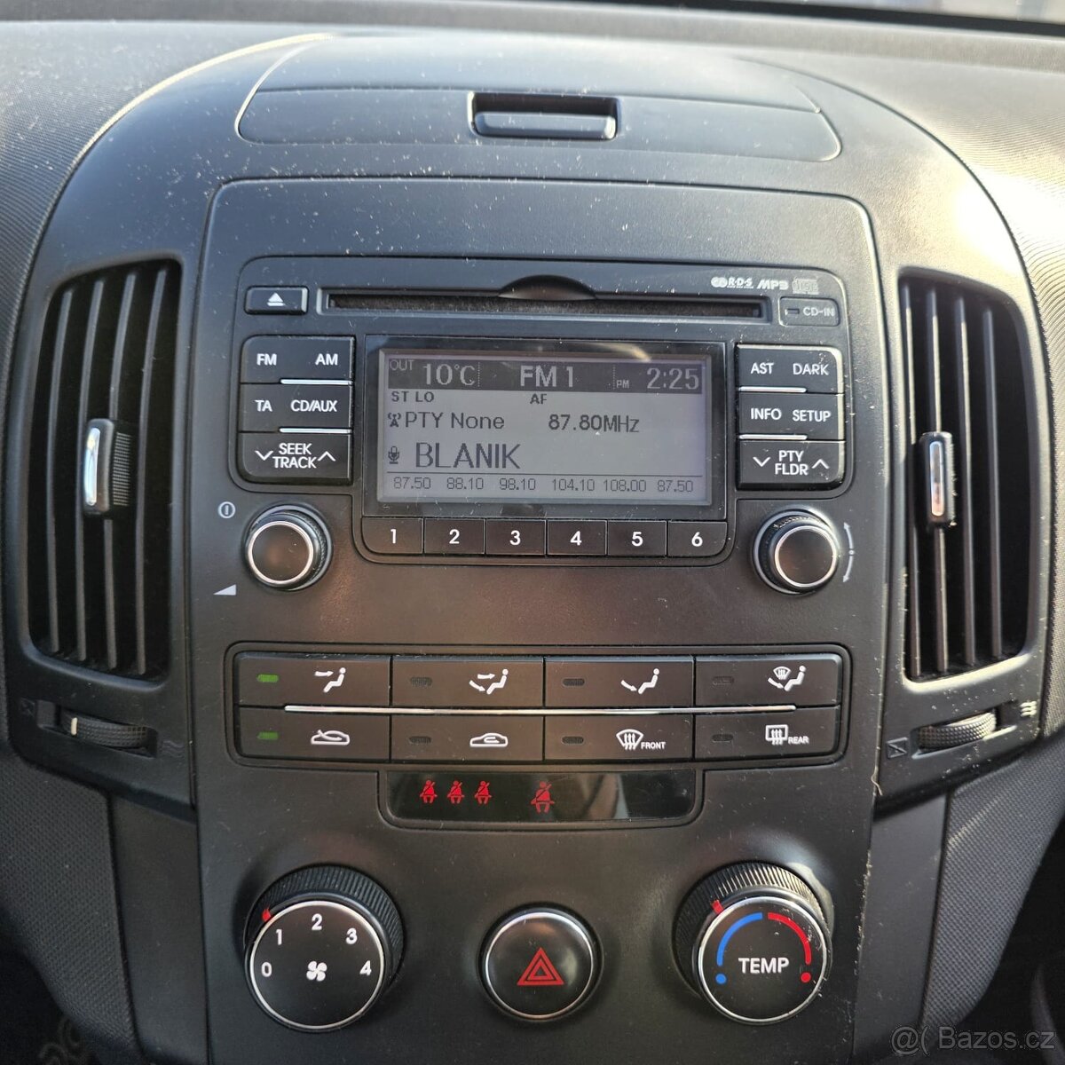 Hyundai I30 hatchback 1.4i r.v2008 - 12