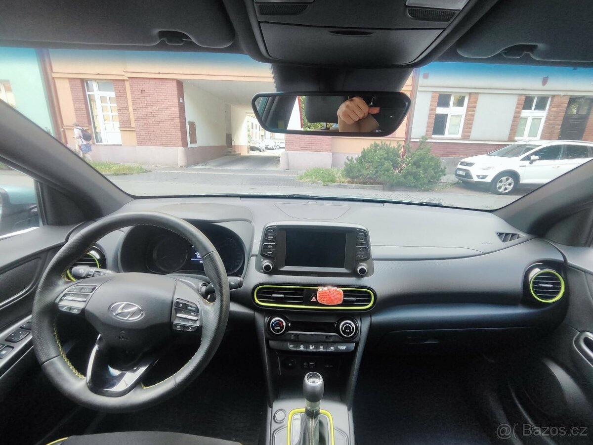 Hyundai Kona - 12