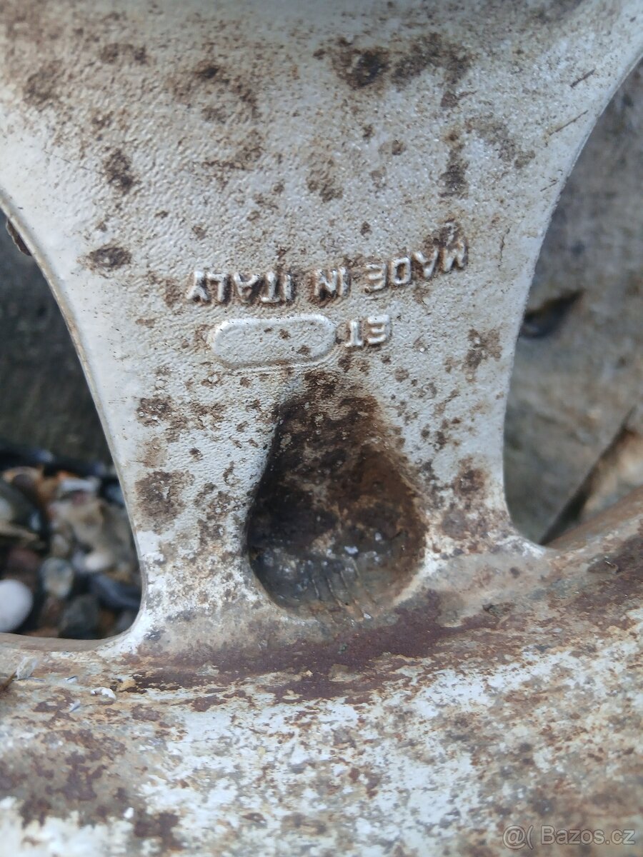 Prodám pneu 265/70 R16 - 12