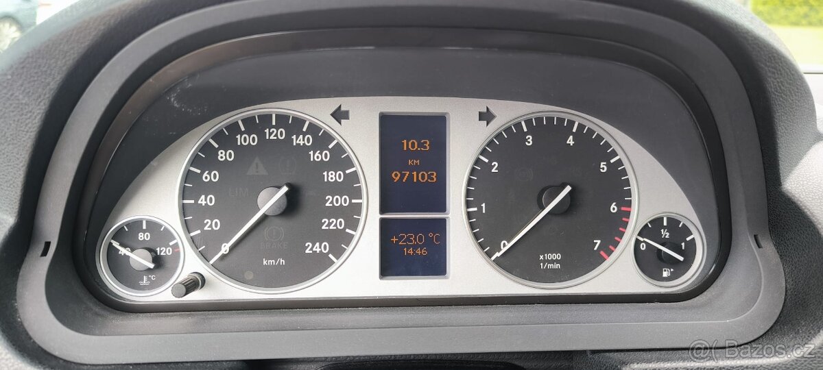 Mercedes-Benz B160. W245. 97000 km. - 12