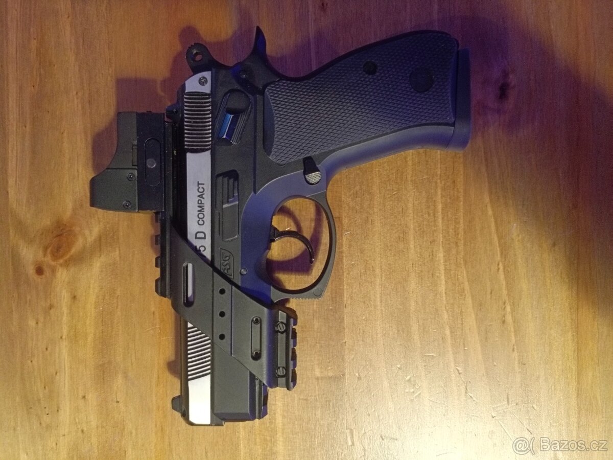 CZ 75 D Compact - 12