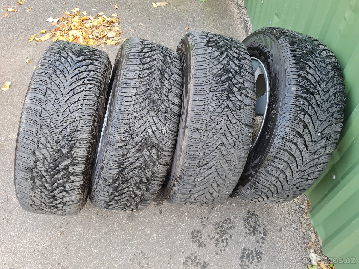 Kola Volvo XC60 Nokian 235/65 R17 - 12