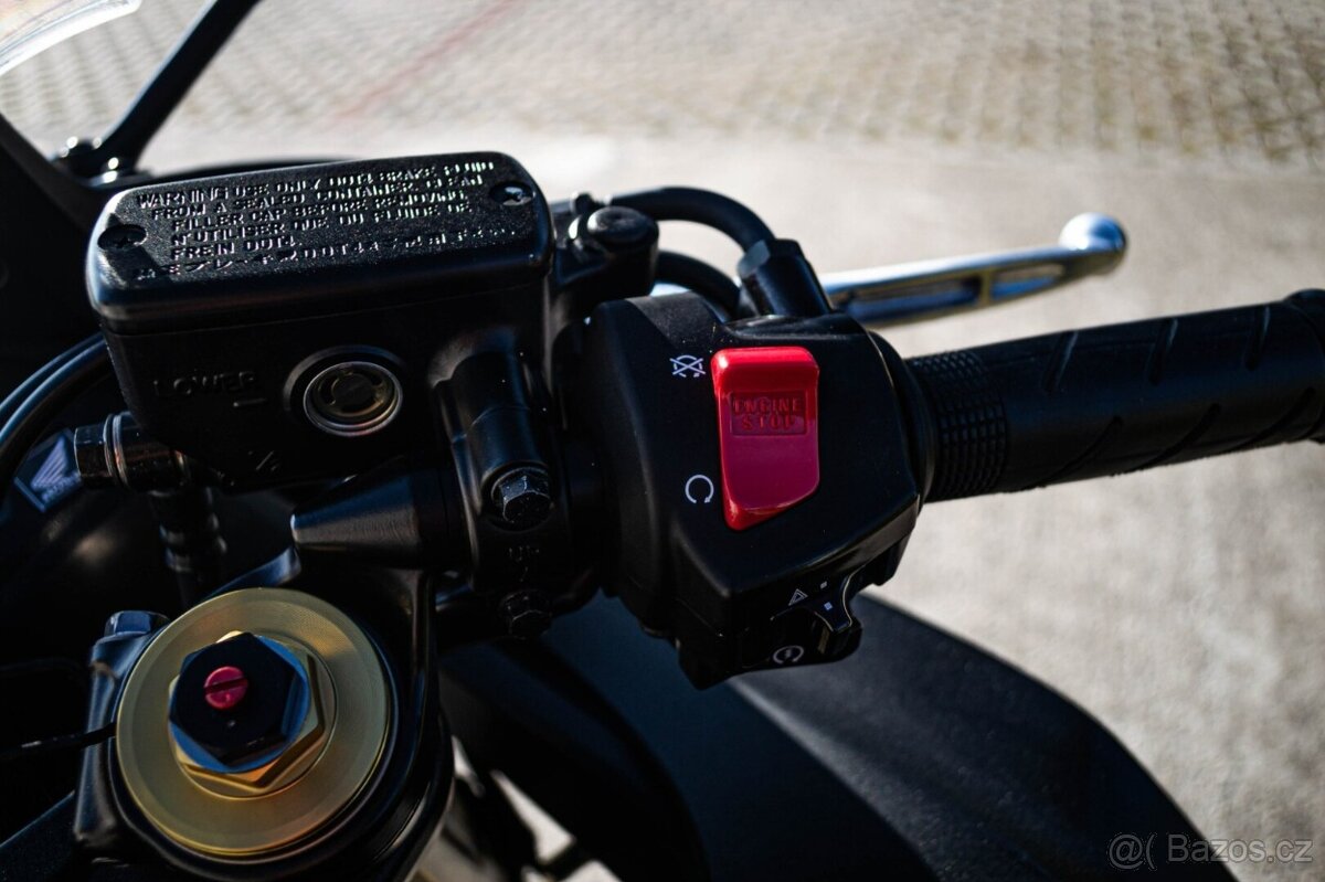 Honda CBR 600 F - 12