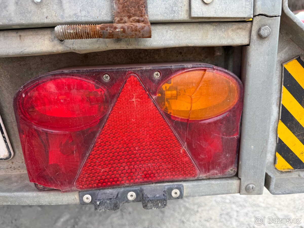 Přívěsný vozík za auto - 12