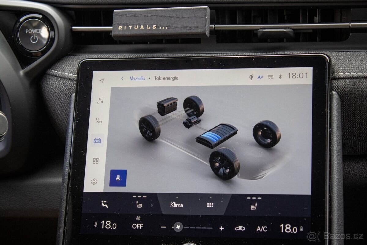 Lexus LBX 1.5 HEV 100kW e-CVT - 12