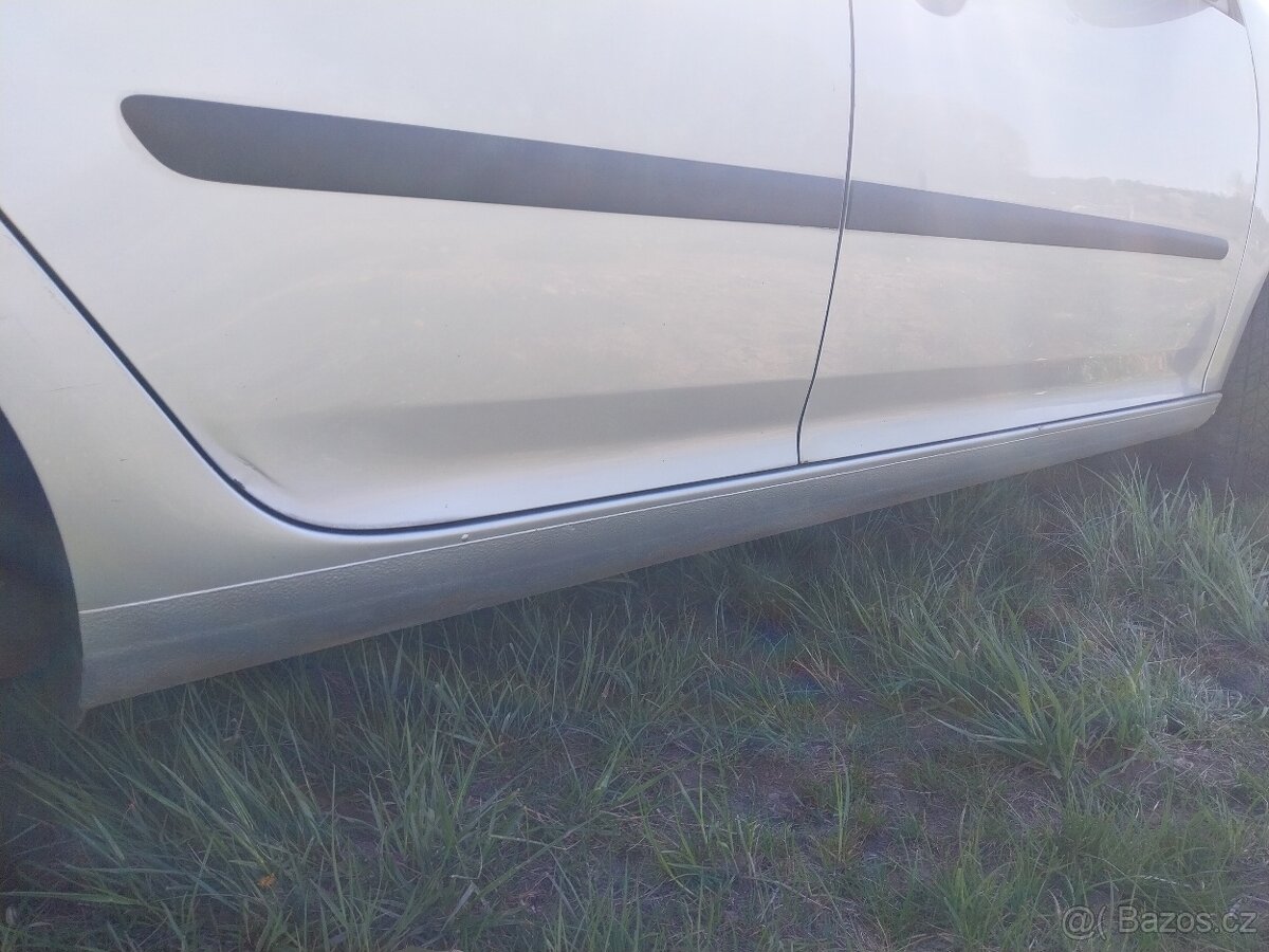 Golf 5 1.6 MPI 75kw - 12