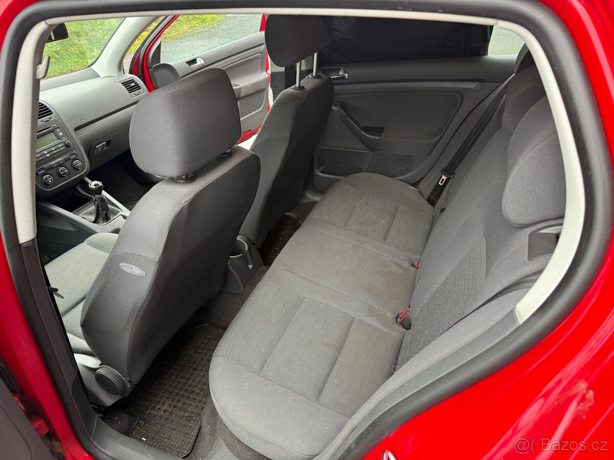 VW GOLF V 1.4 16v 2005 KLIMA ČR - 12