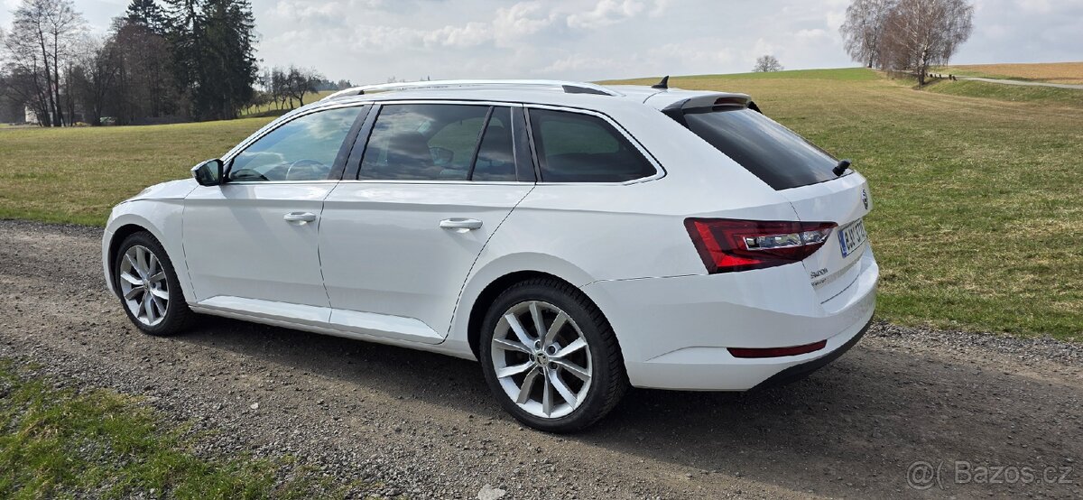 Škoda Superb 2.0 TDi, 110 kw - 12