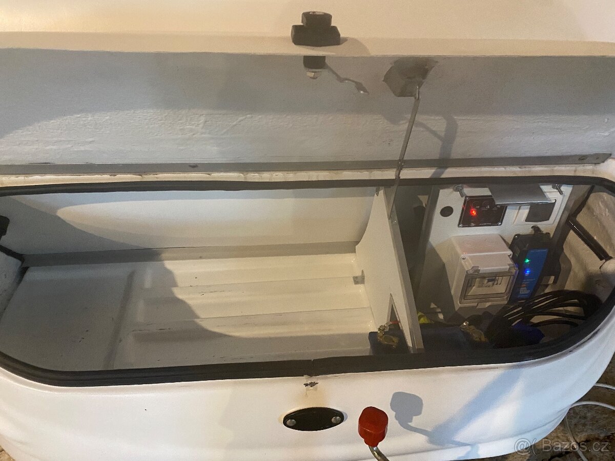 Obytný príves Caretta 1500 - 12