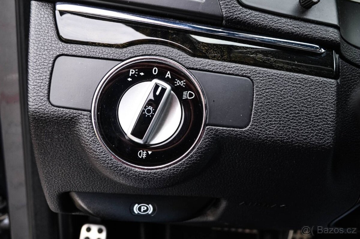 Mercedes Benz E 350 CGI coupe - 12