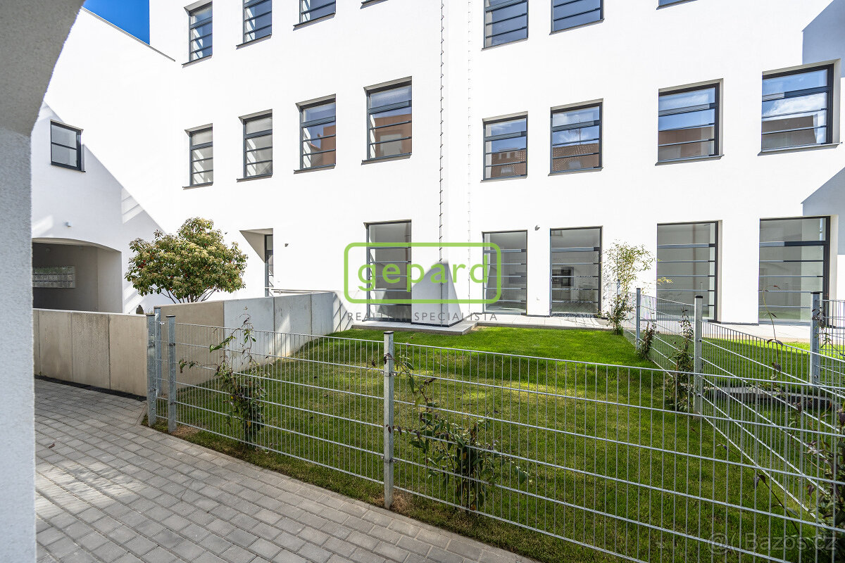 Prodej bytu v novostavbě 2+kk, 58m2 se zahradou 62m2 v proje - 12