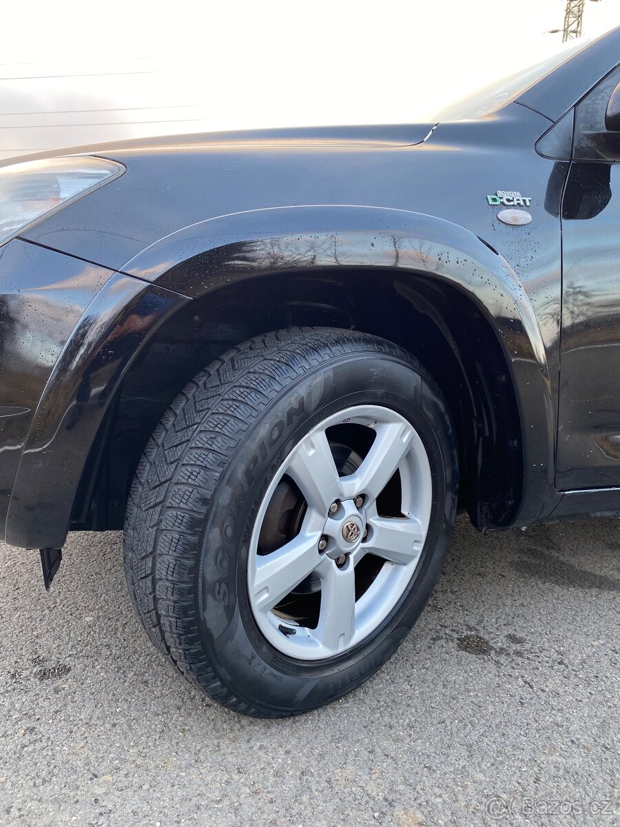 TOYOTA RAV4 2.2 D4D ROK 2009 BEZ KOROZE - 12