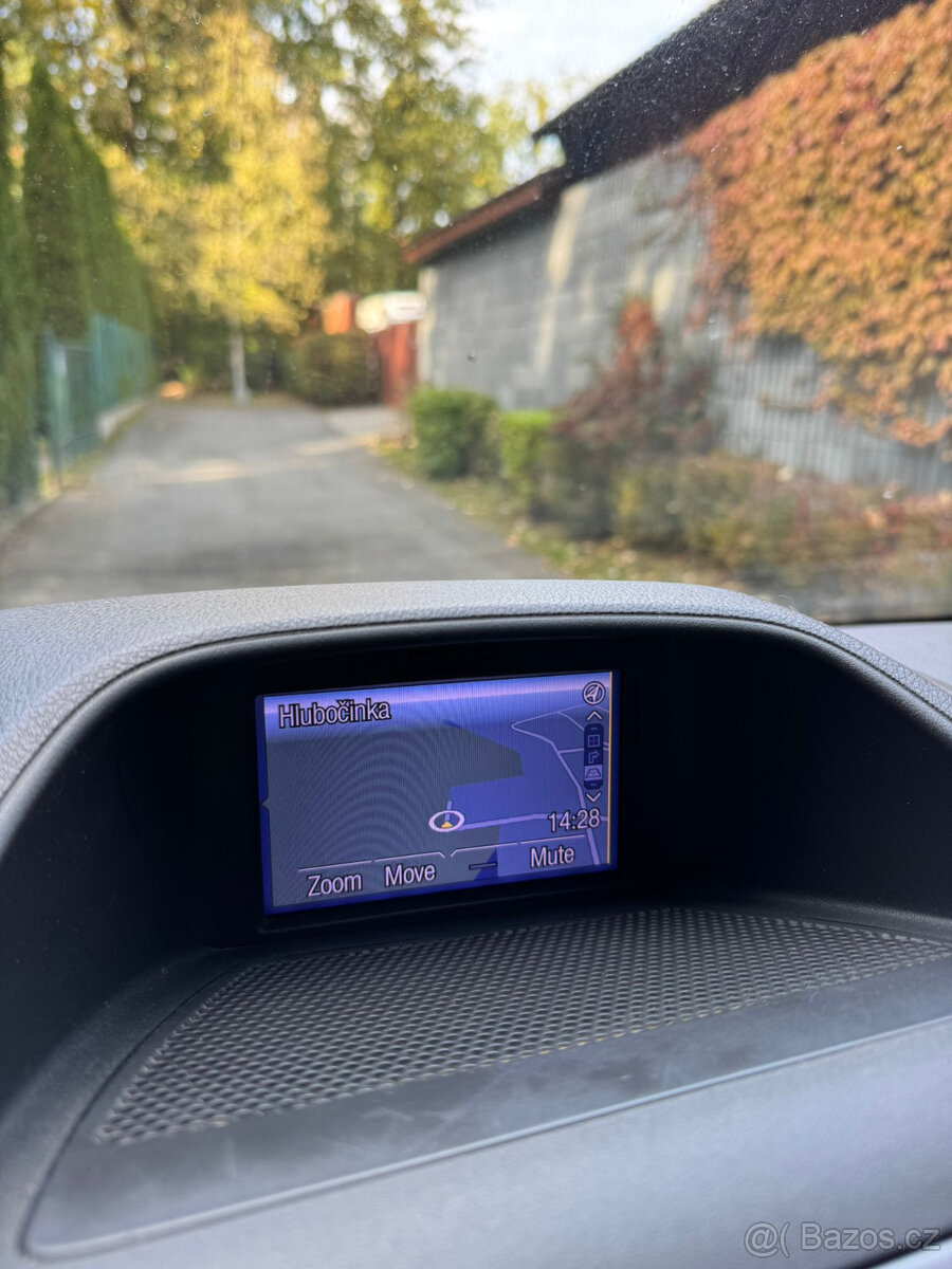 Ford Transit Custom 2.2 TDCi – 6 míst, 2014, tažné 3,1t - 12