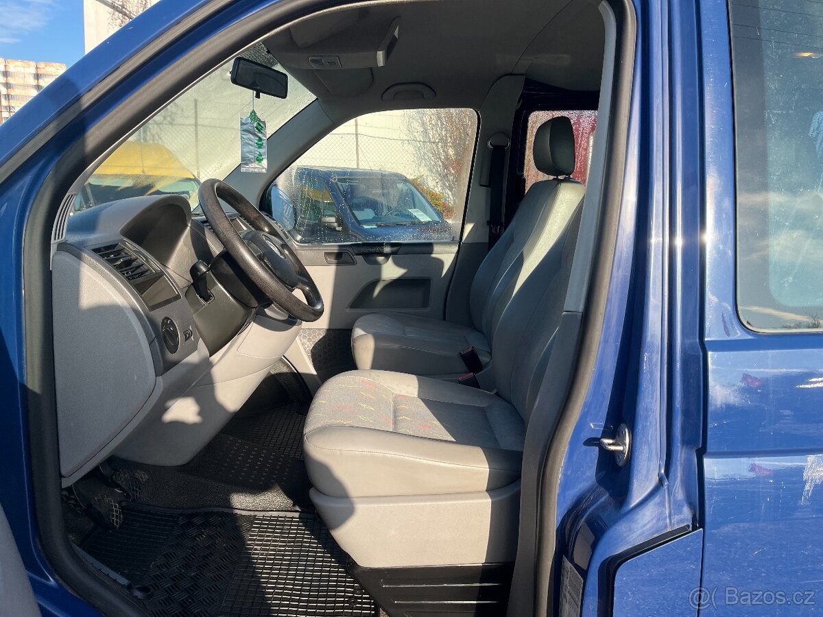 Volkswagen Caravelle, 2.5TDI 96KW8MIST - 12