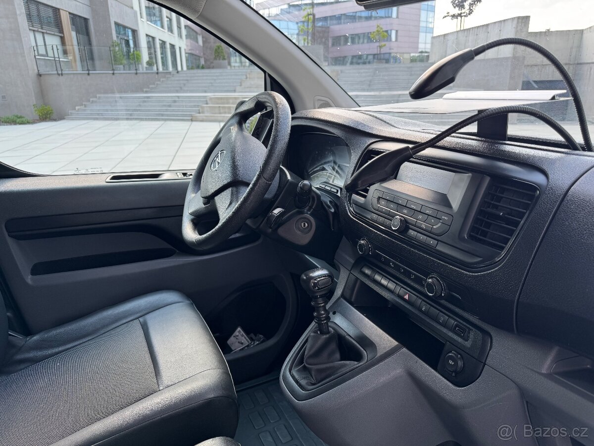 Opel Vivaro 75KW COMFORT L3H1 2.8T 1 MAJITEL 28000KM - 12