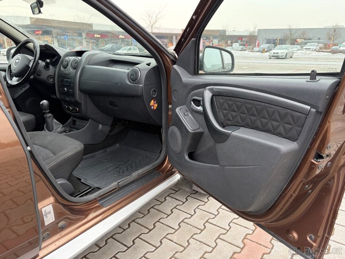 Dacia Duster 1.2 TCe 92kw ČR 1.maj. TZ - 12