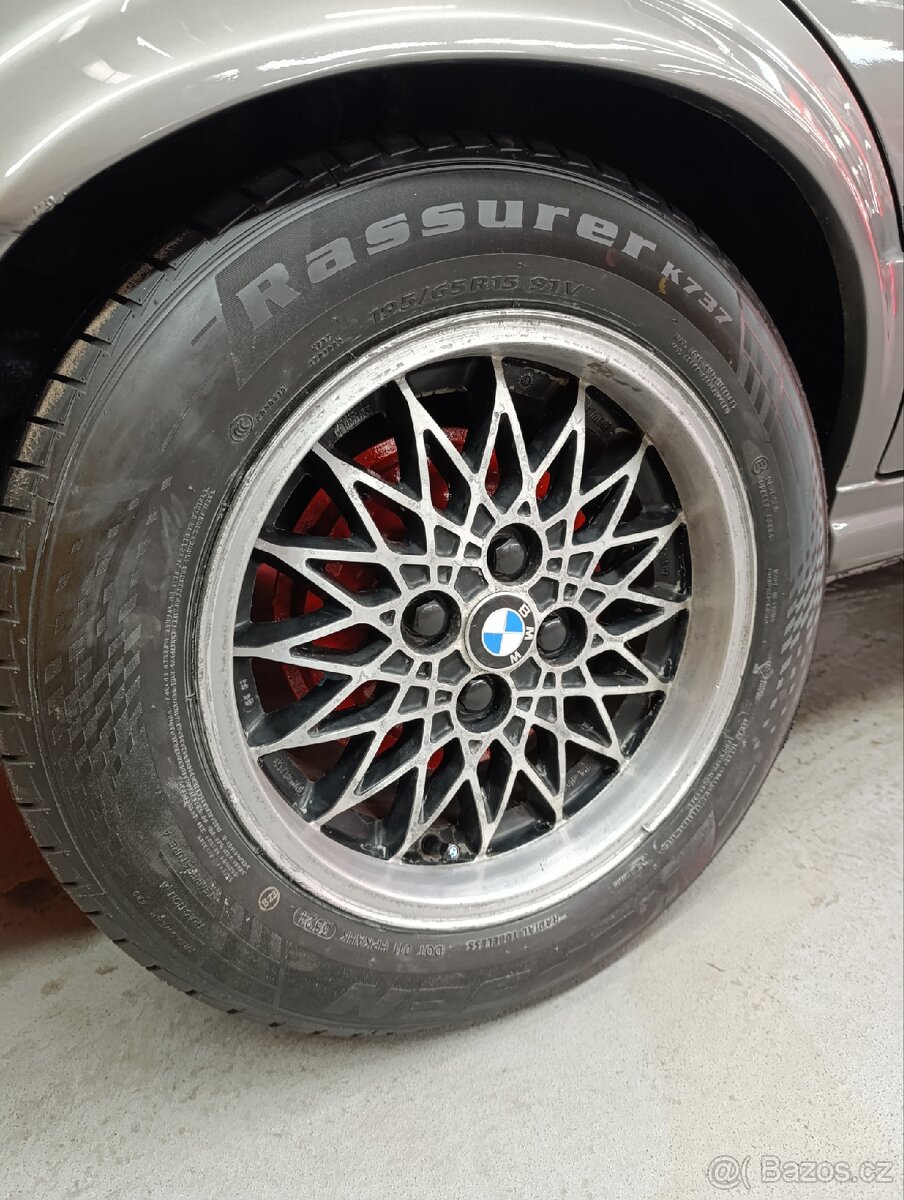 BMW E30 324D 1988 - 12