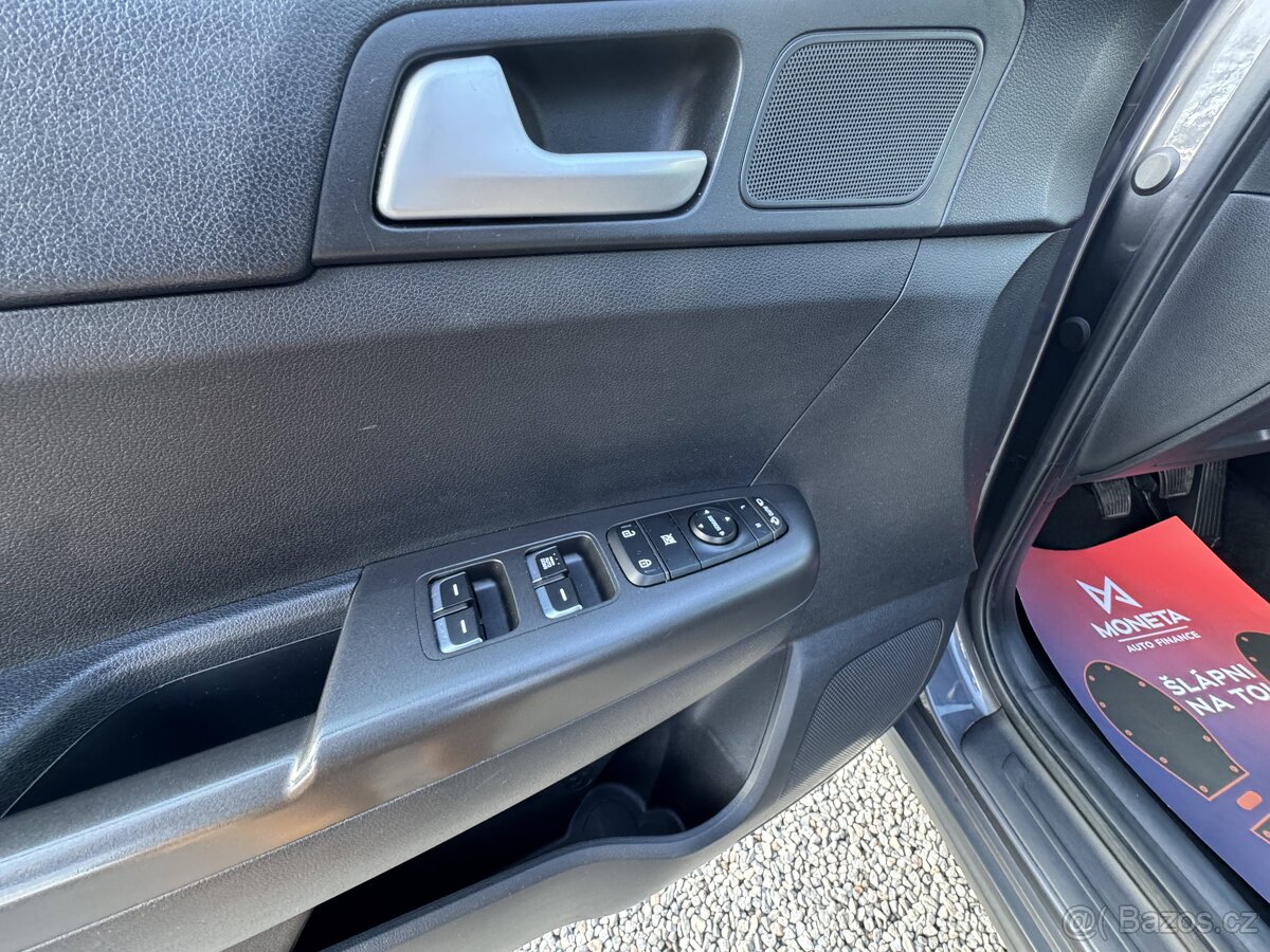 Kia Sportage 1.7 CRDi 85KW DPH - 12