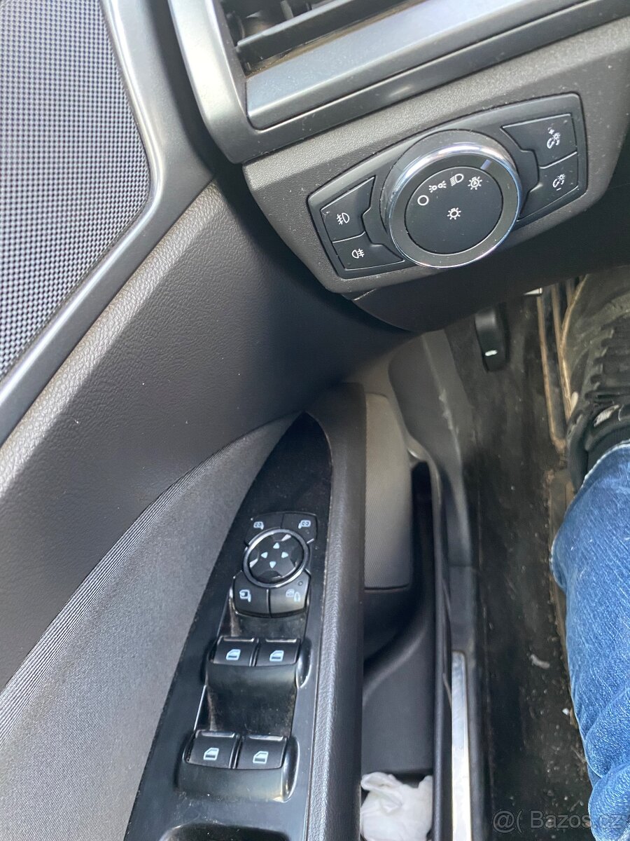 FORD MONDEO COMBI 2,0TDCi 132kW, Titanium - 12