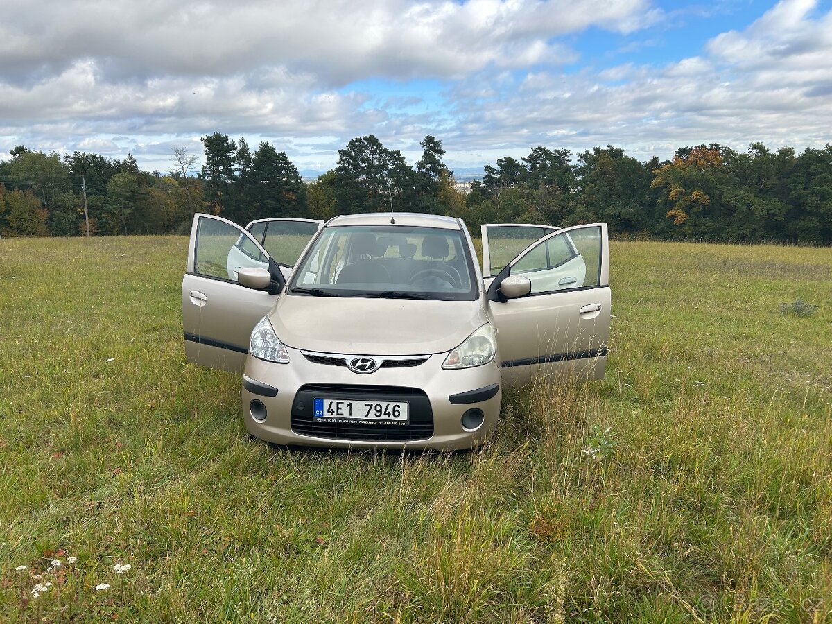 Hyundai i10 r.v.2010 - 12
