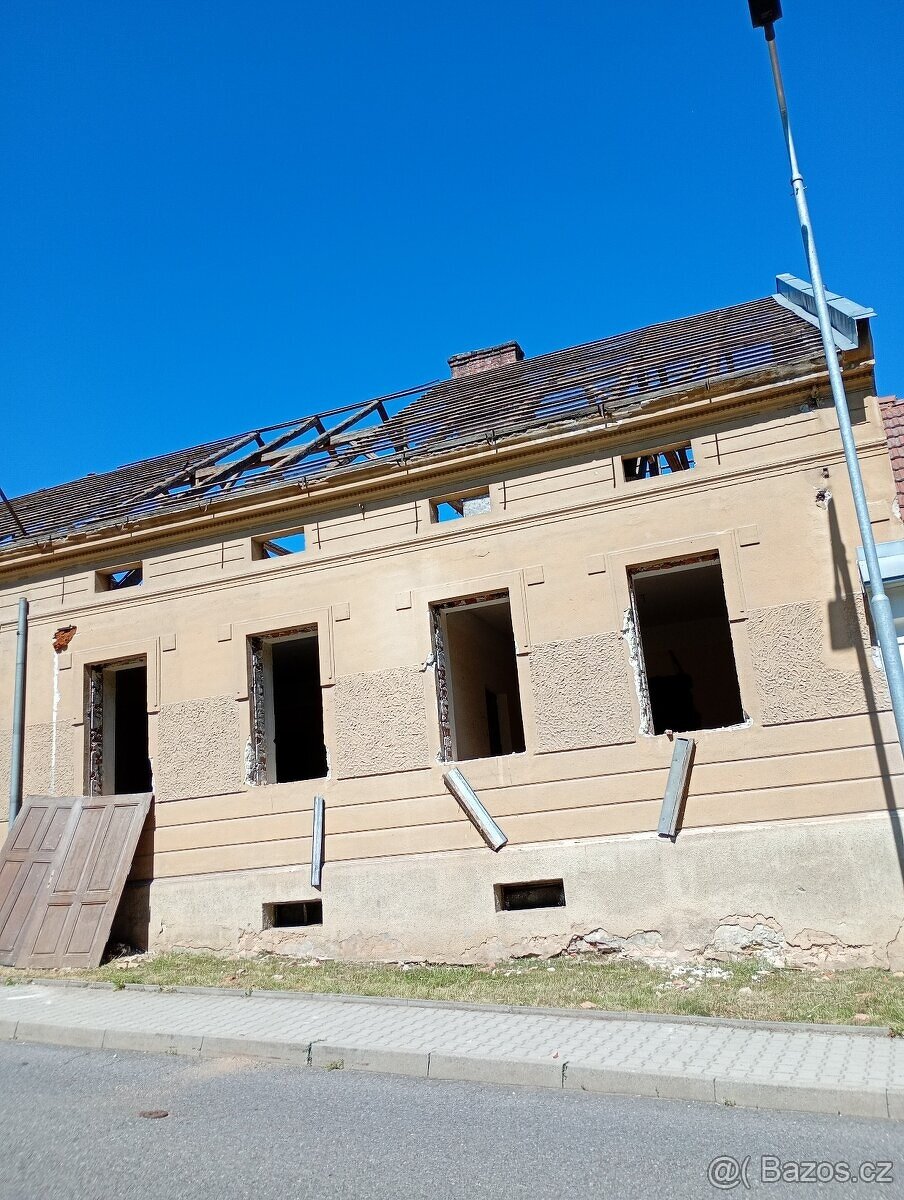 Staré Těšany trámy a staré prkna - 12