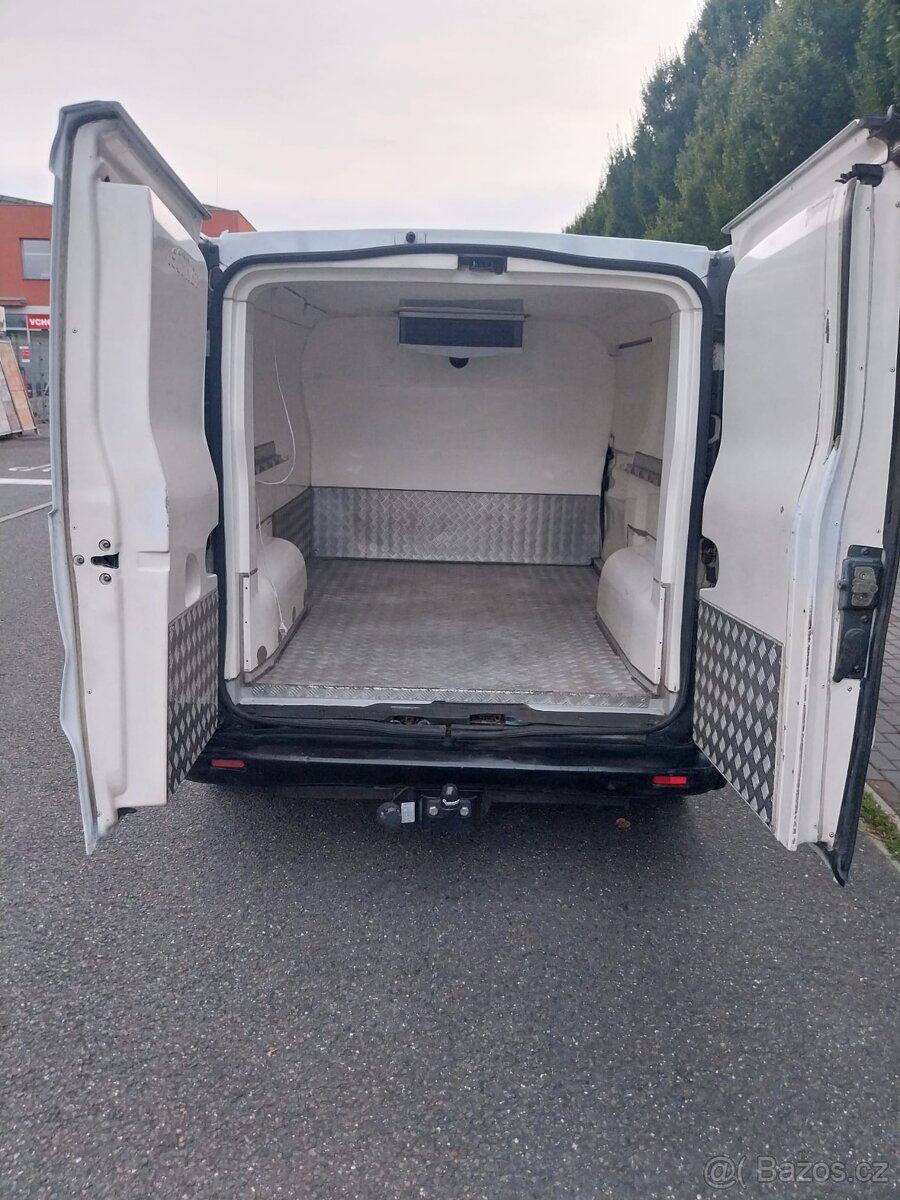 Renault Trafic 1.9 DCI chlaďák - 12