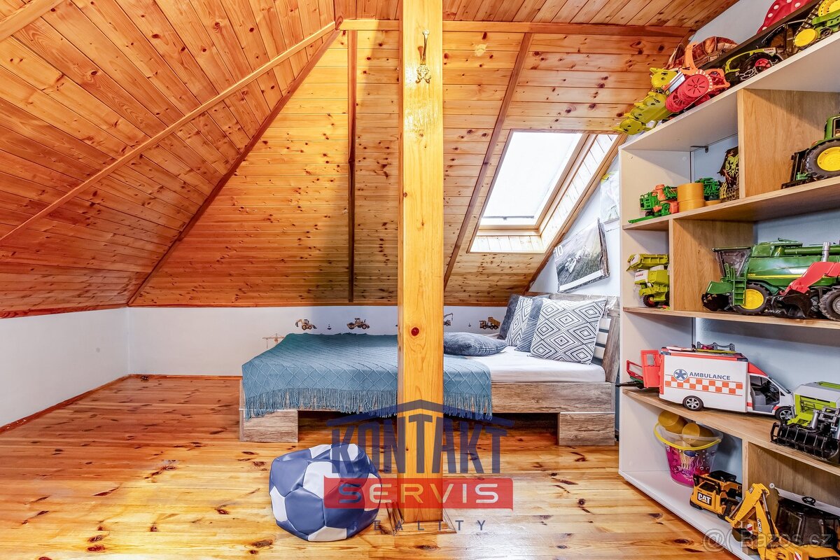 Prodej prostorného rodinného domu 8+2, 196 m² – Mladá Vožice - 12