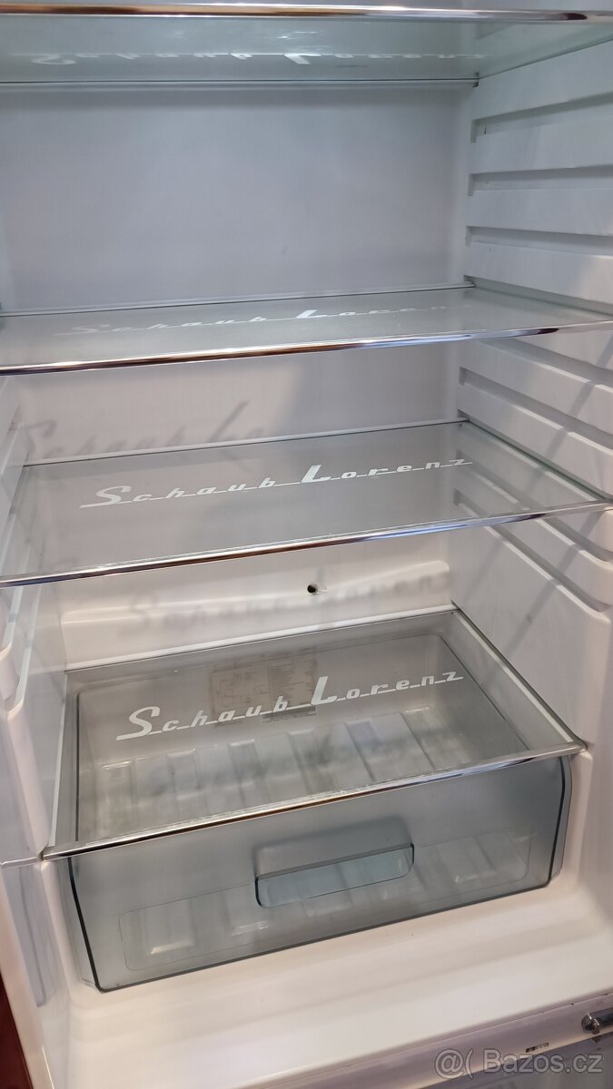 Lednice s mrazákem Schaub Lorenz SL 300R CB - 12