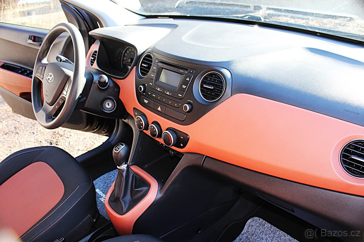 Hyundai i10 1.0i - 12