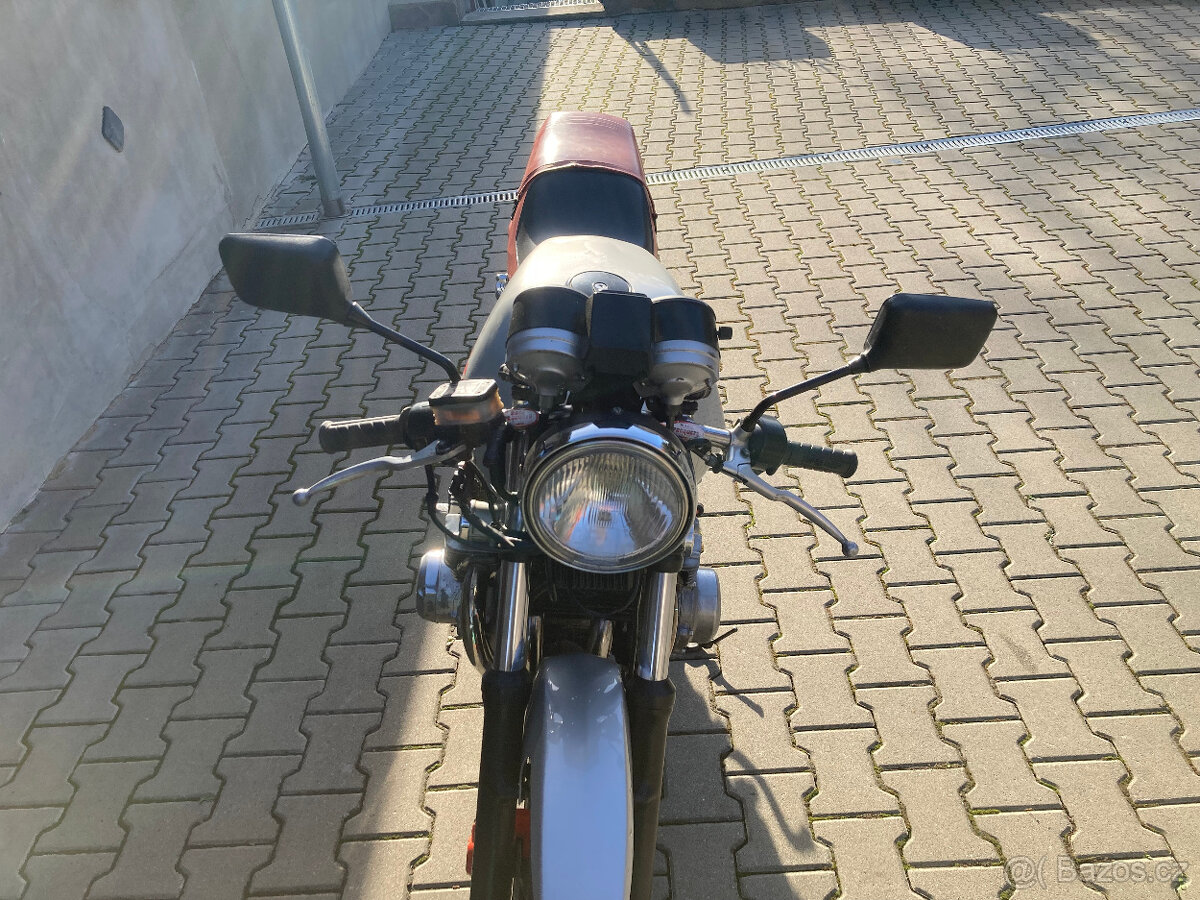 Suzuki GS 650 G Katana - 12