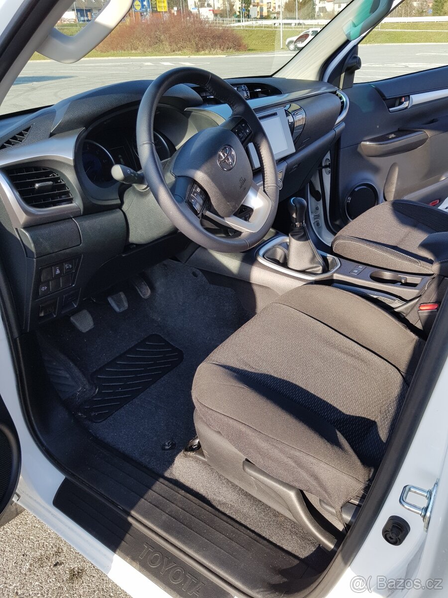 TOYOTA HILUX 2.4D – 4D - TOP STAV (Odpočet DPH) - 12