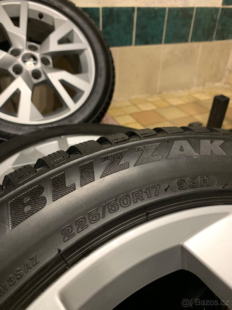Alu kola Škoda R17 5X112 ZIMNÍ PNEU 225/50 R17 8mm POLAR - 12