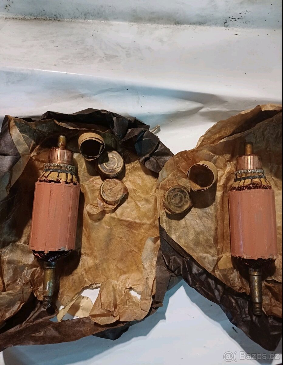 Originální nové náhradní díly z vojenského depozitu MW750 - 12