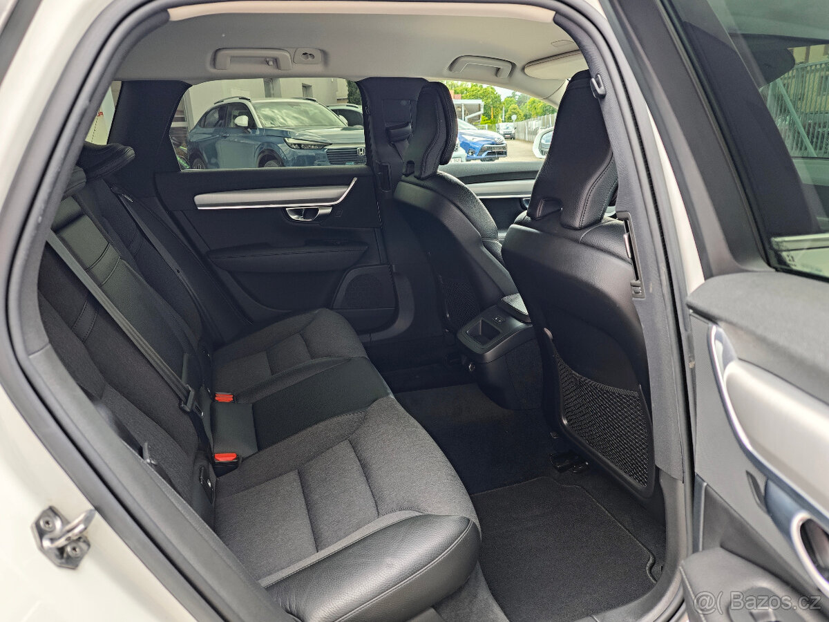 Volvo V90 2.0 D4 FWD Momentum 140kW 8AT - 12