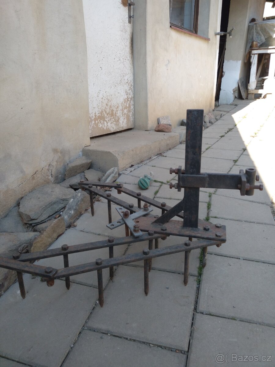 Háky na kultivaci zahradky vari - 12