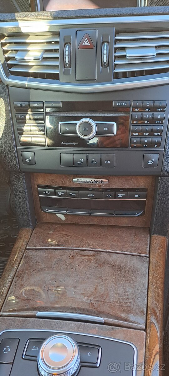 Mercedes-Benz Třídy E 220 CDI 125kW ELEGANCE - 12