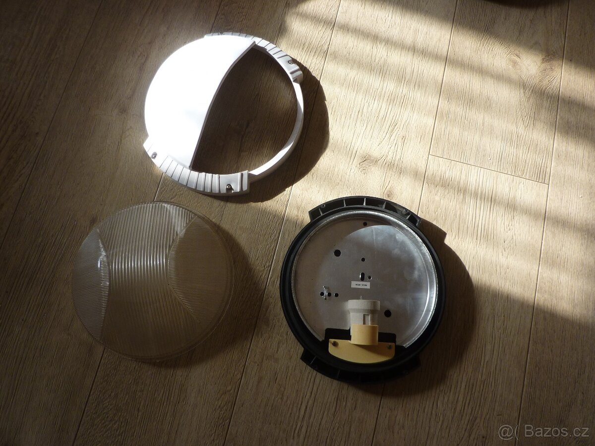 2x Venkovní nástěnné osvětlení, černá a bílá - 12