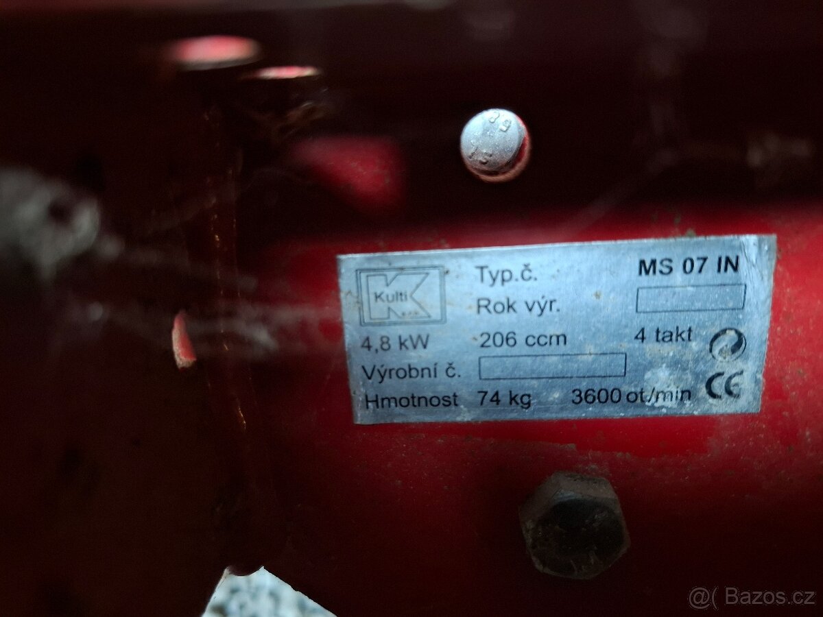 Kultivator s příslušenství - 12